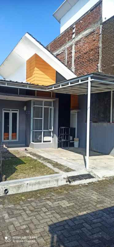 dijual rumah komplek panghegar permai