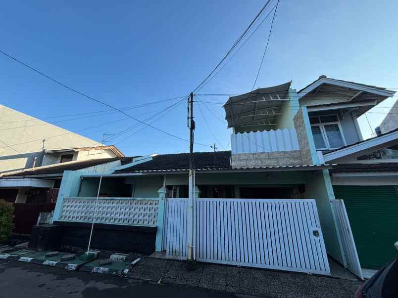 dijual rumah komplek sanggar hurip