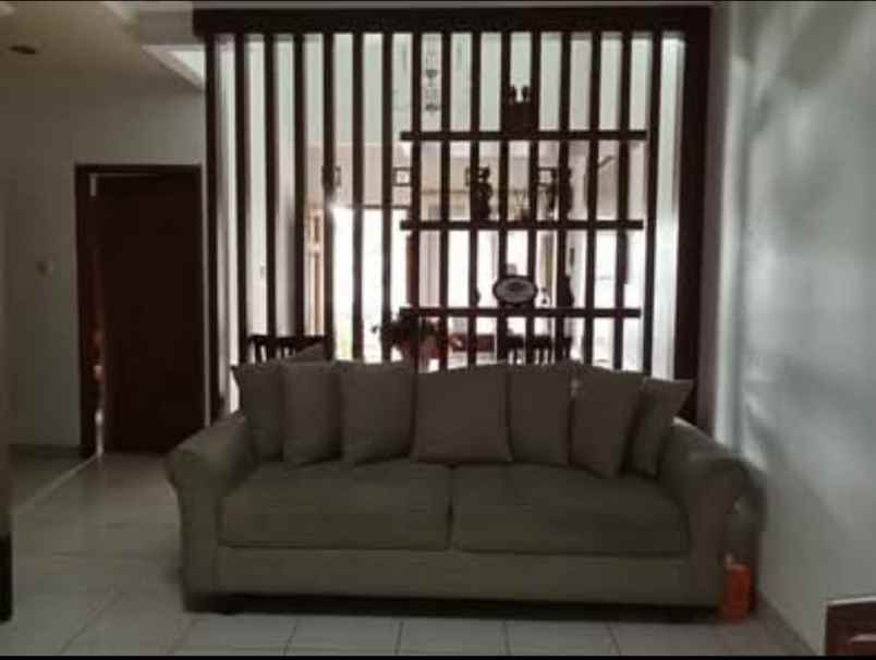 dijual rumah komplek ujungberung indah