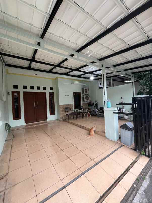 dijual rumah komplek vila dago pamulang