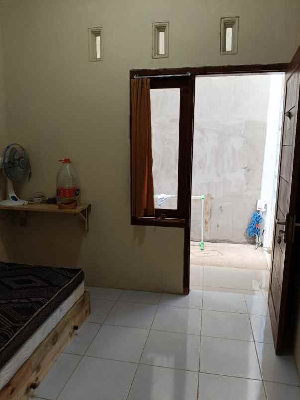 dijual rumah kost putri lokasi tlogomas kota malang