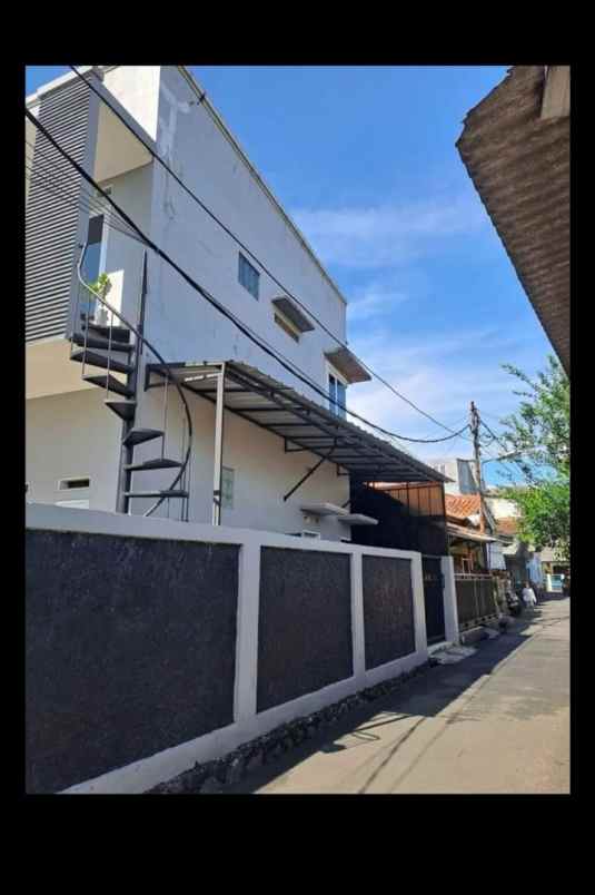 dijual rumah kostan di lenteng agung jakarta selatan