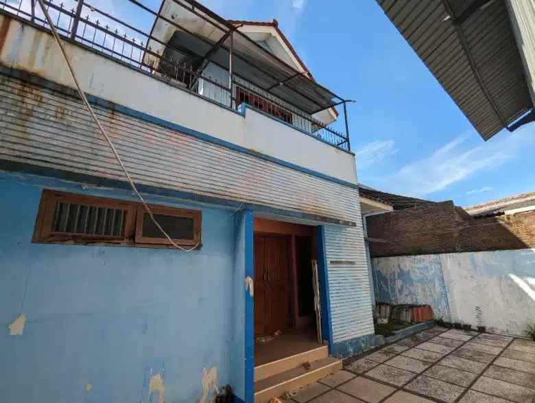 dijual rumah kota baru driyorejo