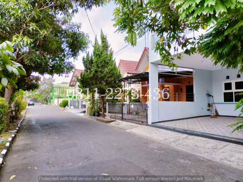 dijual rumah kota mas