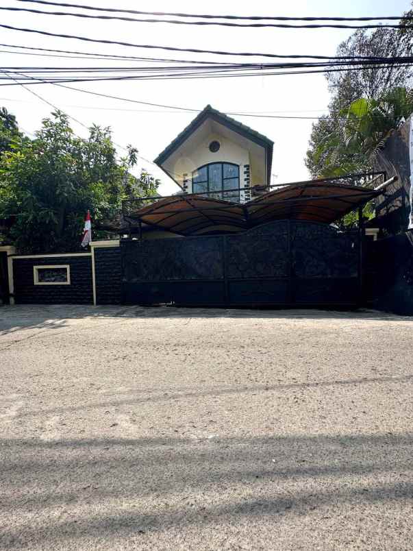 dijual rumah kramat jati