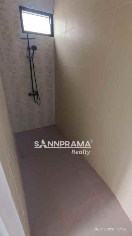 dijual rumah kukusan beji depok