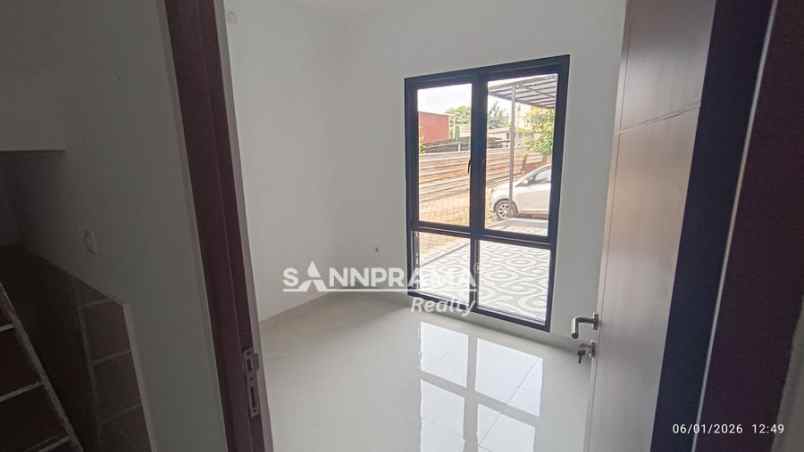 dijual rumah kukusan beji depok