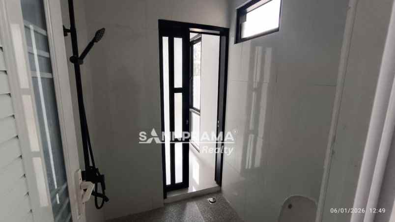 dijual rumah kukusan beji depok