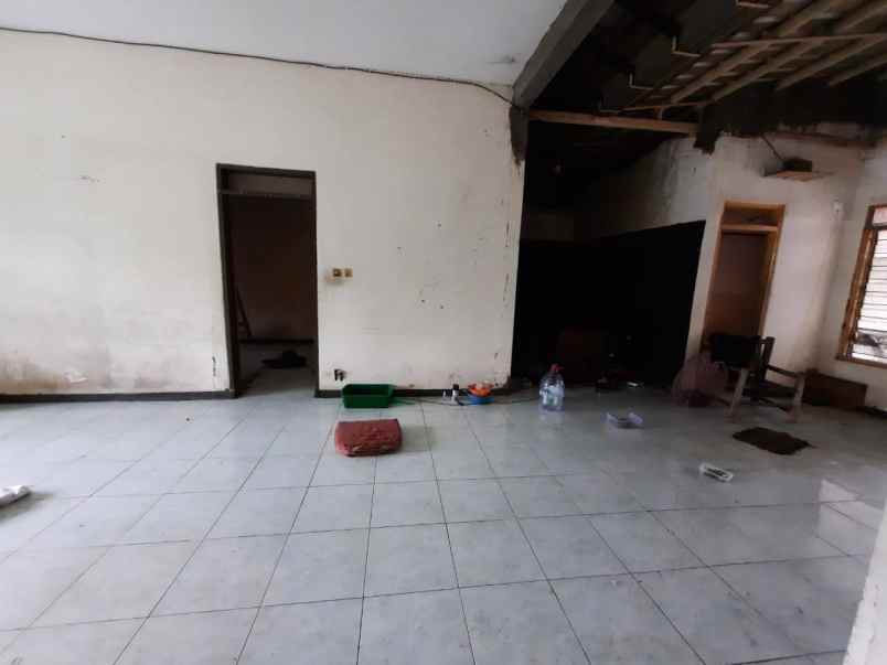 dijual rumah kutisari indah utara