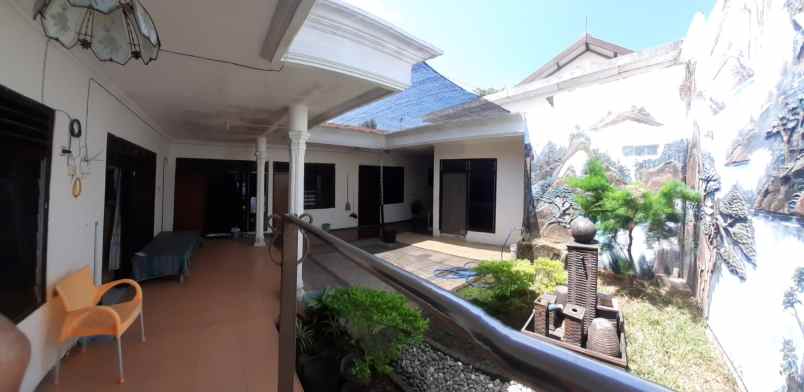 dijual rumah kutisari selatan kec