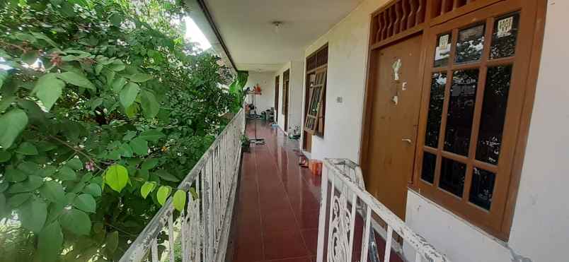 dijual rumah kutisari selatan kec