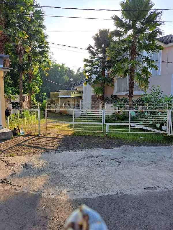 dijual rumah landungsari