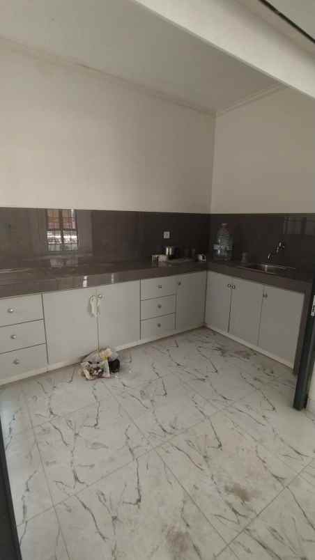 dijual rumah lavon ii cluster margonite
