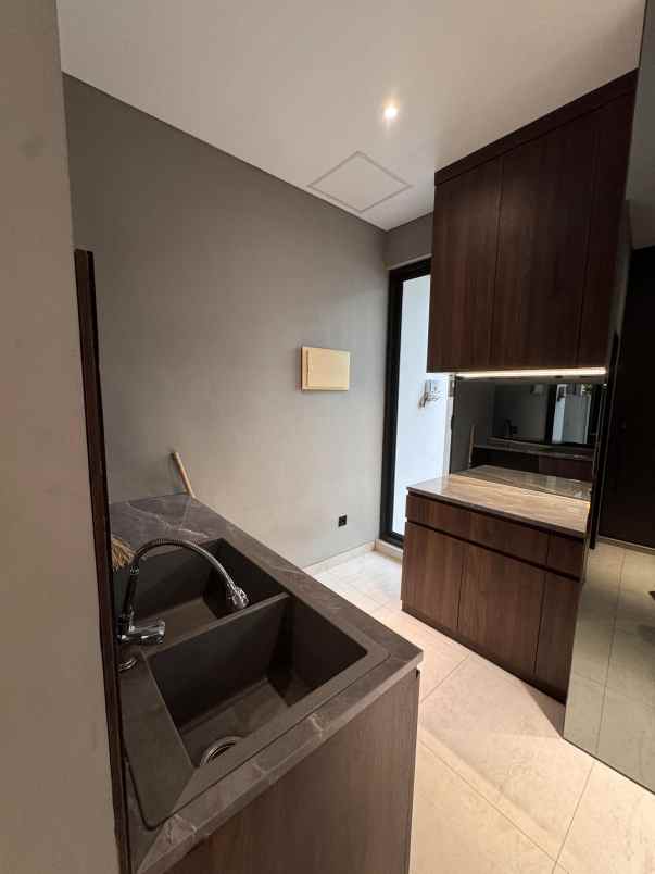 dijual rumah layar permai pantai indah