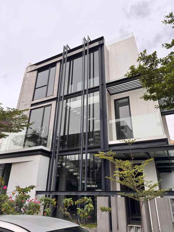 dijual rumah layar permai pantai indah