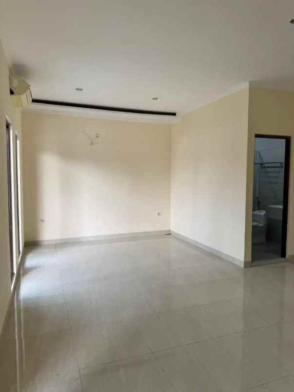 dijual rumah luas bagus siap huni di serpong park