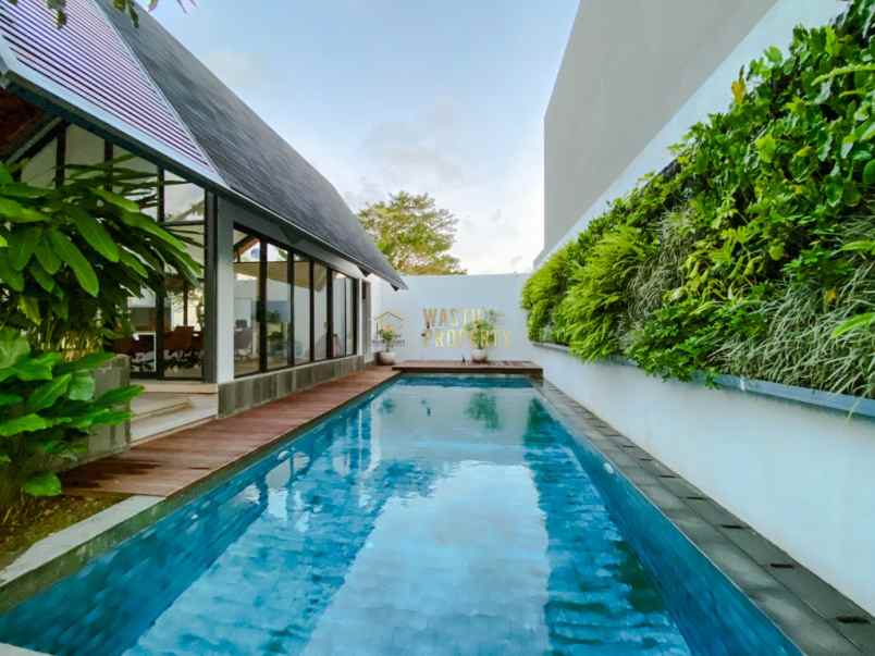 dijual rumah maguwoharjo kec depok kab