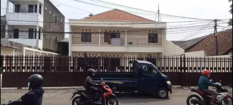 dijual rumah mainroad jl ibrahim adjie