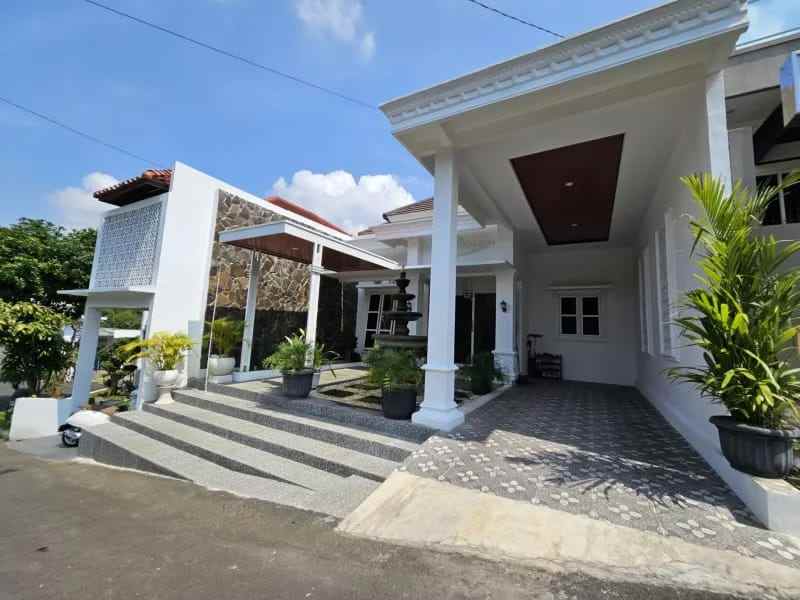 dijual rumah mangunharjo tembalang