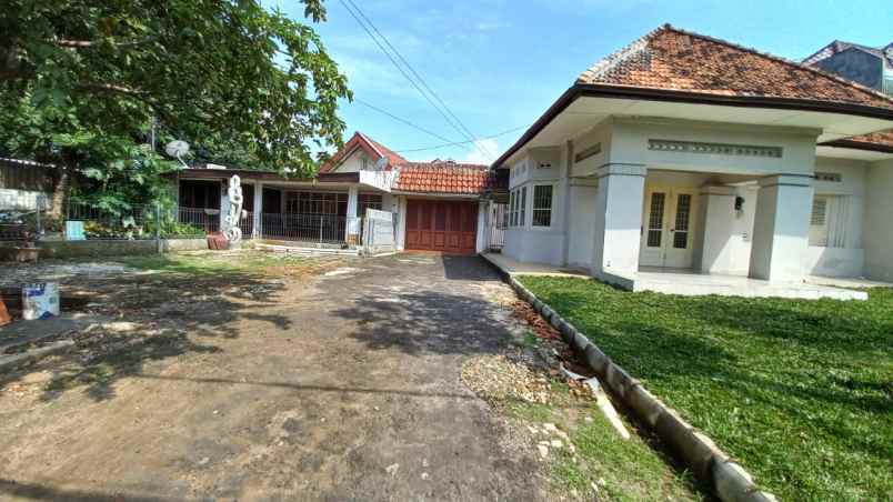 dijual rumah menteng