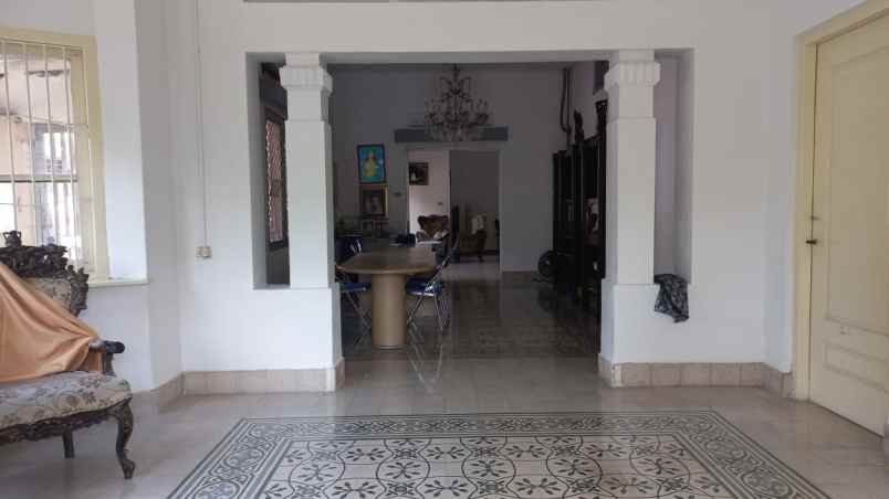 dijual rumah menteng