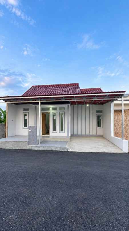 dijual rumah meruyung limo