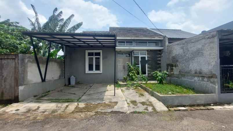 dijual rumah meruyung limo depok
