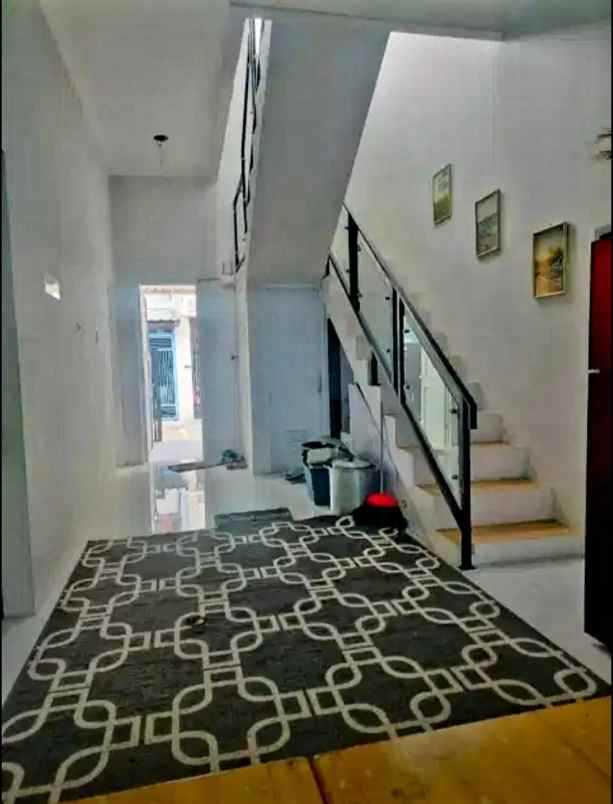 dijual rumah mewah lokasi strategis di bandung