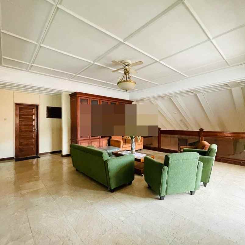 dijual rumah mewah minimalis di menteng