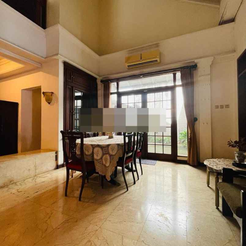 dijual rumah mewah minimalis di menteng