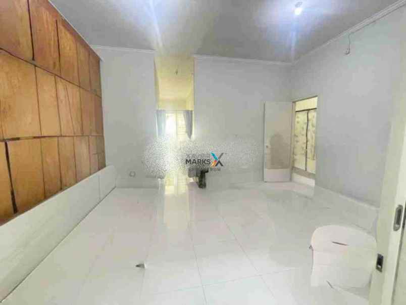 dijual rumah minimalis terawat pakuwon city san diego