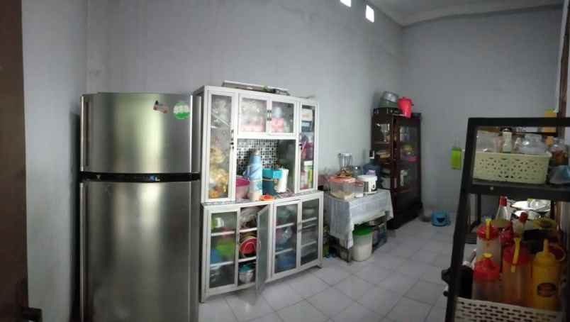 dijual rumah muara