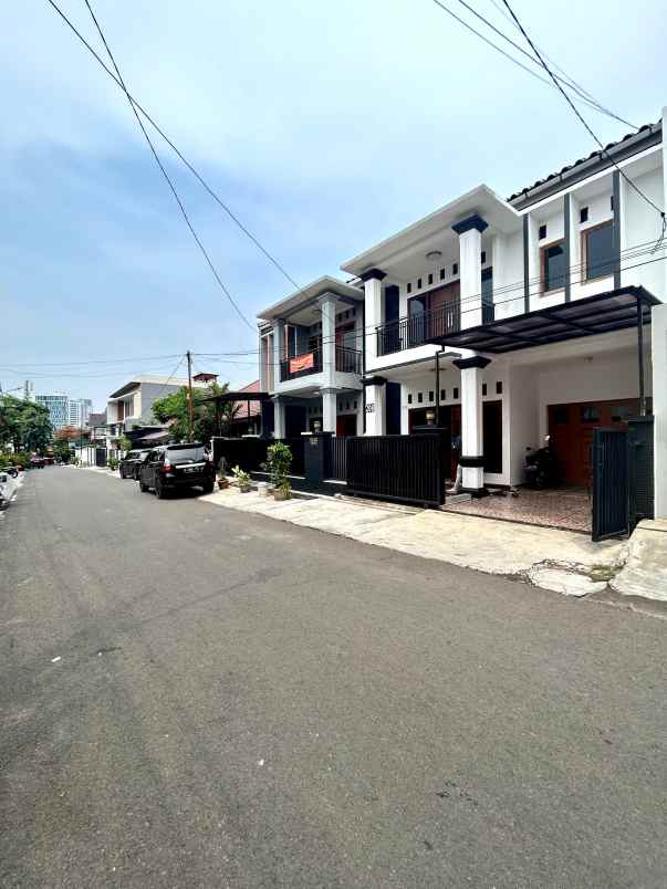 dijual rumah murah di tebet jakarta selatan