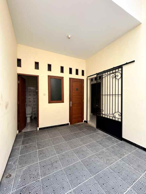 dijual rumah murah di tebet jakarta selatan