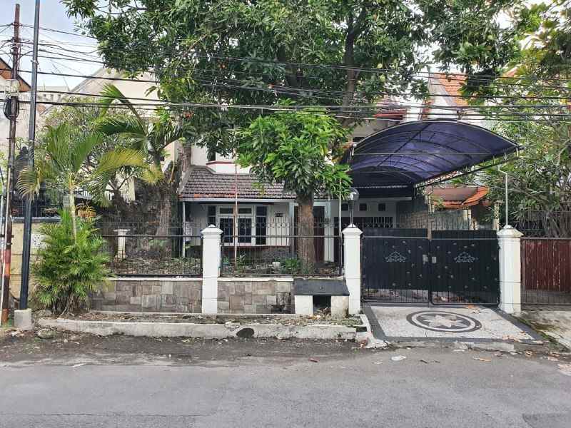 dijual rumah nginden intan barat