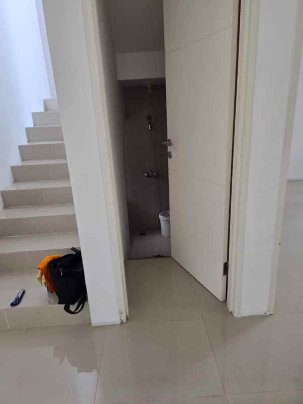 dijual rumah northwest park nd7