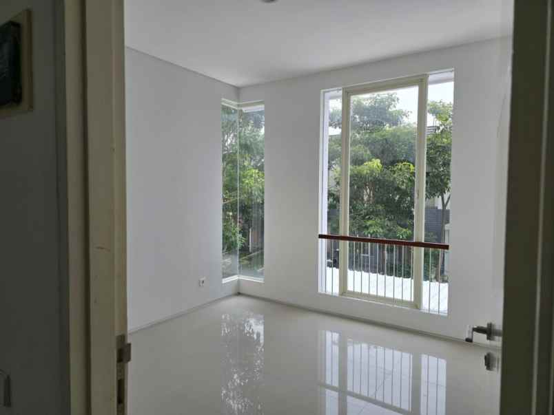 dijual rumah northwest park nd7