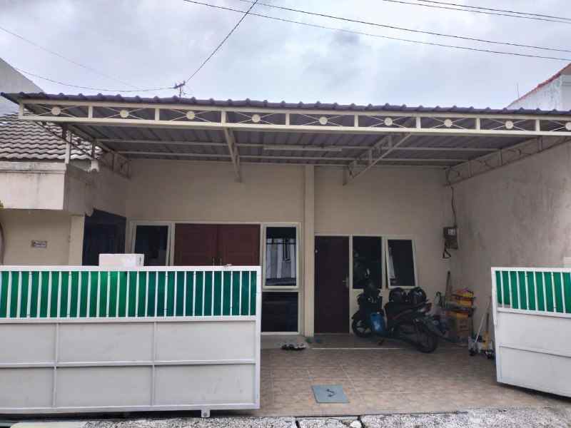 dijual rumah pakis tirtosari