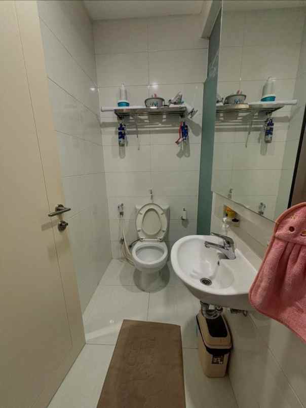 dijual rumah pakuwon city cluster