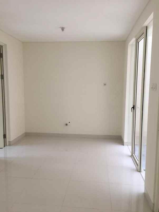 dijual rumah pakuwon city zimbali costa