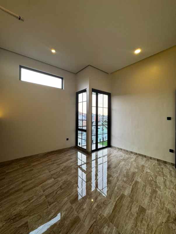 dijual rumah pamulang estate