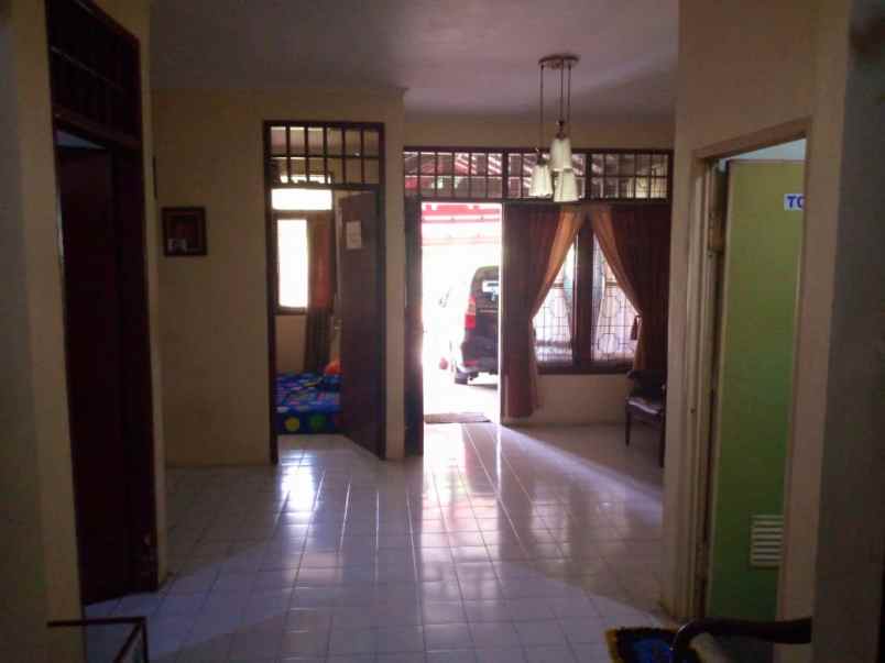 dijual rumah pamulang estate jl anggur