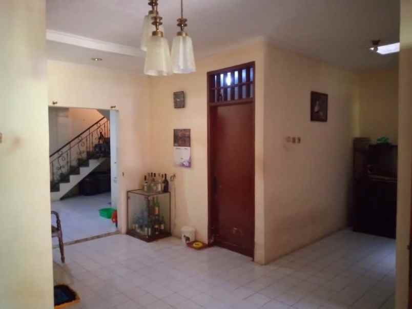 dijual rumah pamulang estate jl anggur