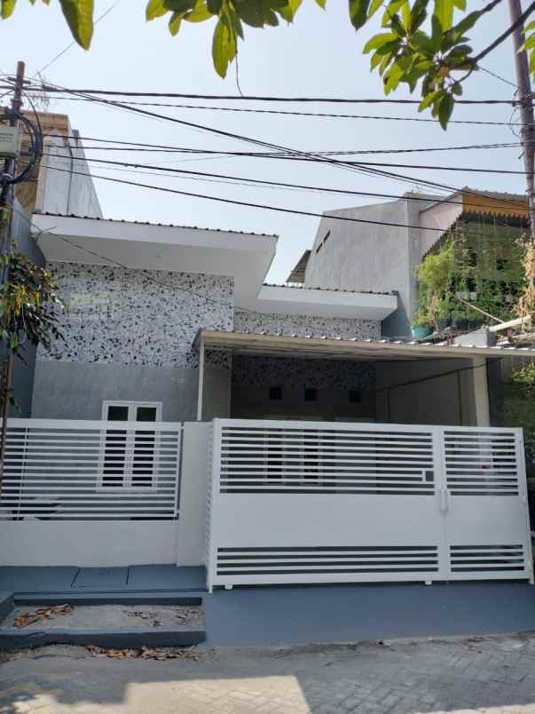 dijual rumah pandugo baru