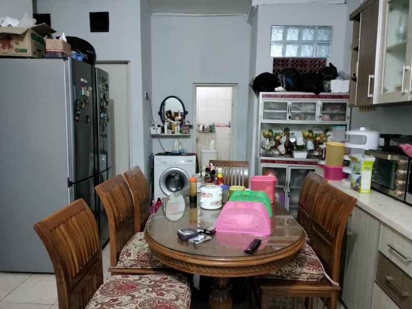 dijual rumah paninggilan