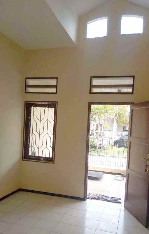 dijual rumah pantai mentari