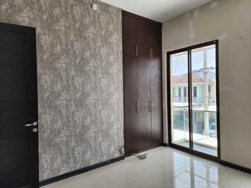 dijual rumah pantai mentari