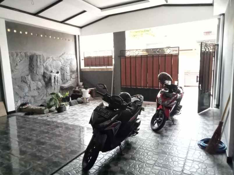 dijual rumah pasar potorono