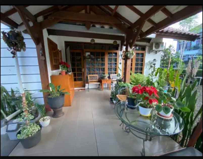 dijual rumah pasteur