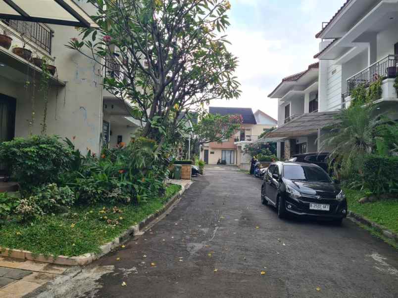 dijual rumah pejaten